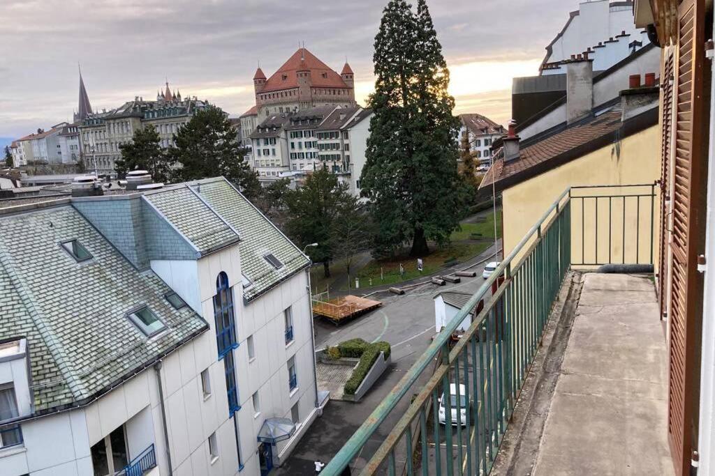Joli 2 Pieces Dernier Etage, Lausanne Centre المظهر الخارجي الصورة
