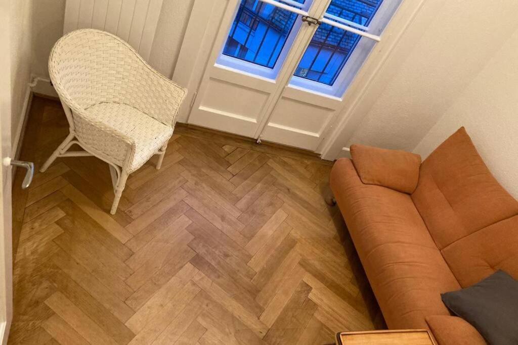 Joli 2 Pieces Dernier Etage, Lausanne Centre المظهر الخارجي الصورة